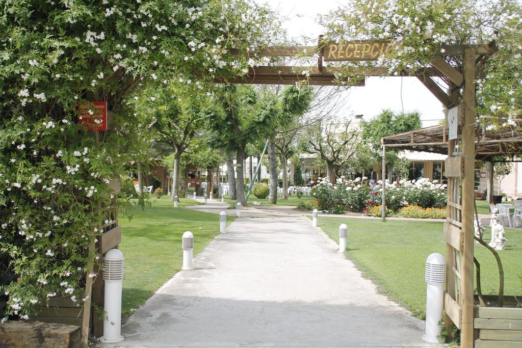 Jardins Del Segria Hotel Лерида Екстериор снимка