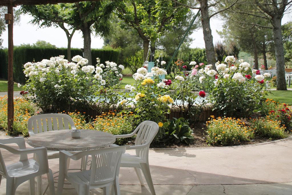 Jardins Del Segria Hotel Лерида Екстериор снимка