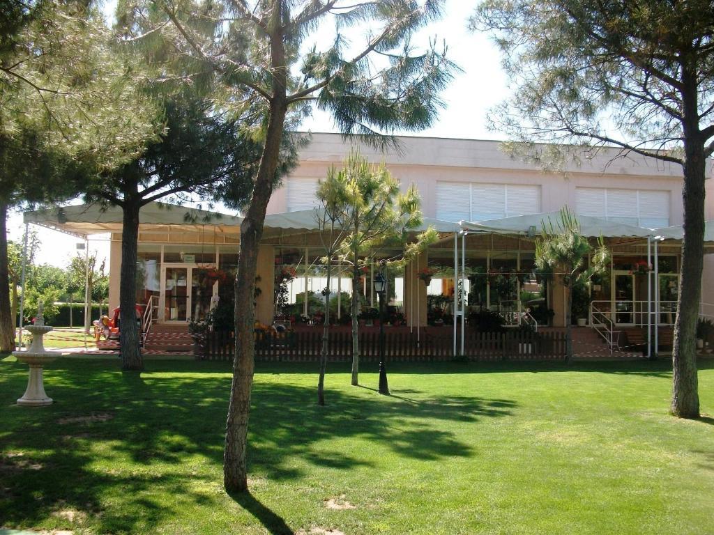 Jardins Del Segria Hotel Лерида Екстериор снимка