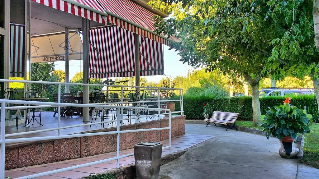 Jardins Del Segria Hotel Лерида Екстериор снимка