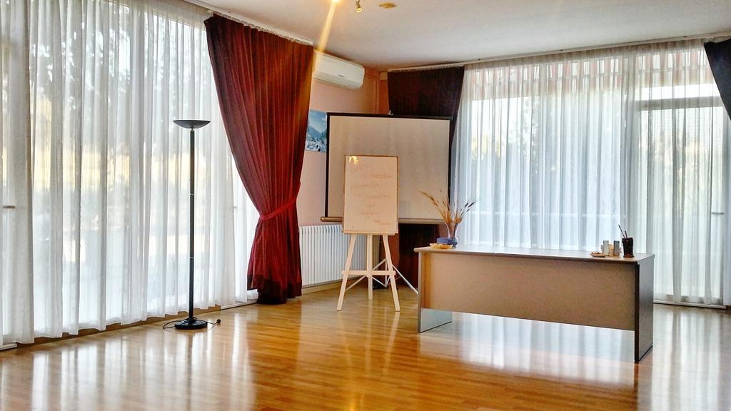 Jardins Del Segria Hotel Лерида Екстериор снимка