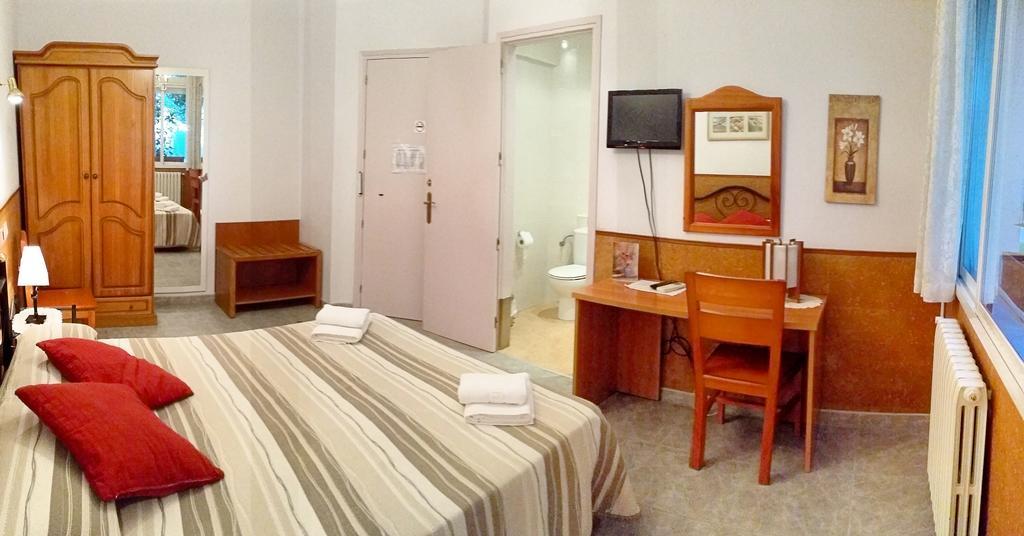 Jardins Del Segria Hotel Лерида Екстериор снимка