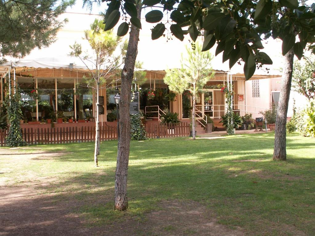 Jardins Del Segria Hotel Лерида Екстериор снимка
